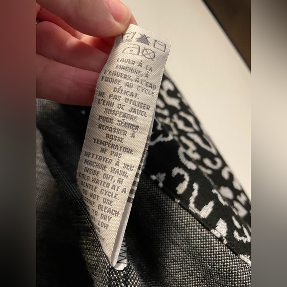 AE Sport Cropped Cardigan 3/4 Sleeve Women’s Sweater Black w White Animal Print - Picture 4 of 11